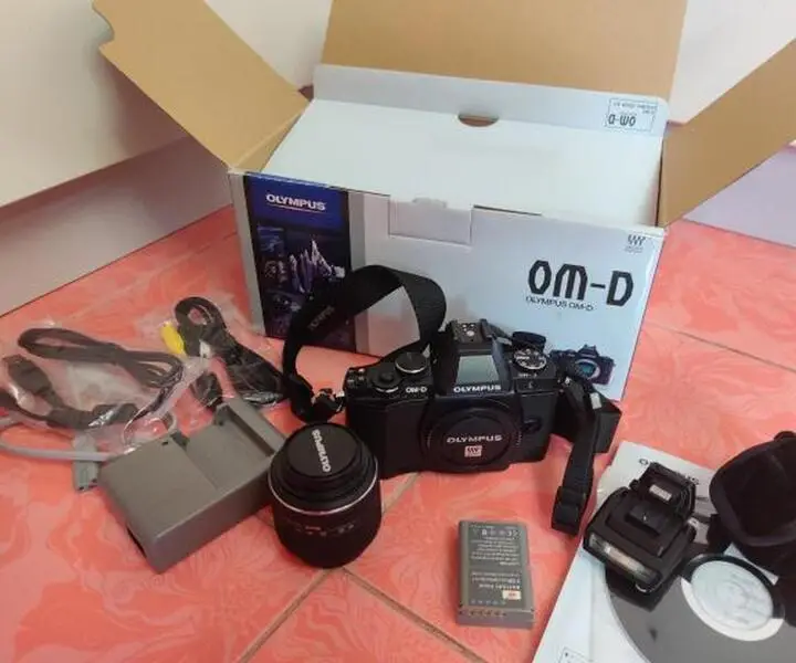 Olympus OM-D E-M5 rinkinys 14-42